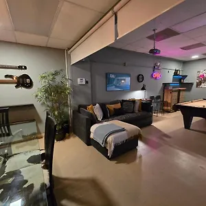  Apartment Bunker @ Isla / Front
