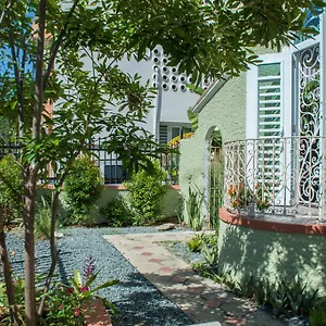 Casa Isabel San Juan